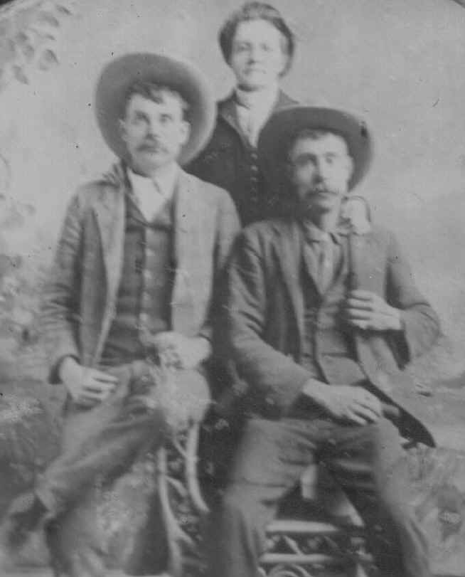 simp-tennie-dick.jpg (52561 bytes)